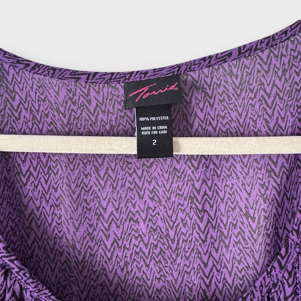 Torrid purple and black zigzag pattern sheer blouse - Picture 2 of 4